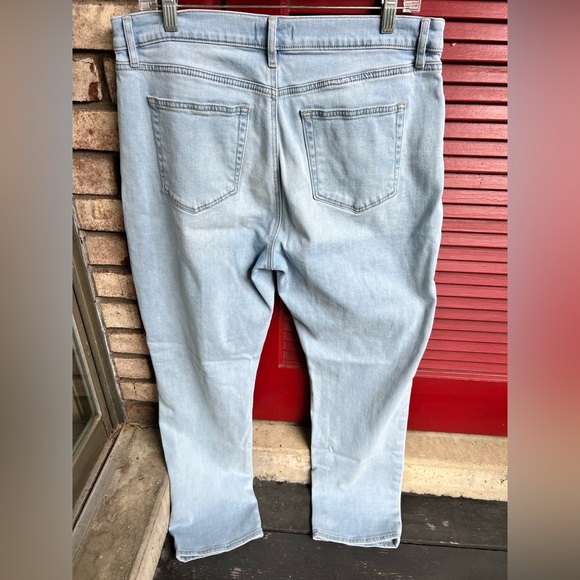 Loft The Girlfriend Light Wash Jeans - women’s size 14/32 - Picture 10 of 10